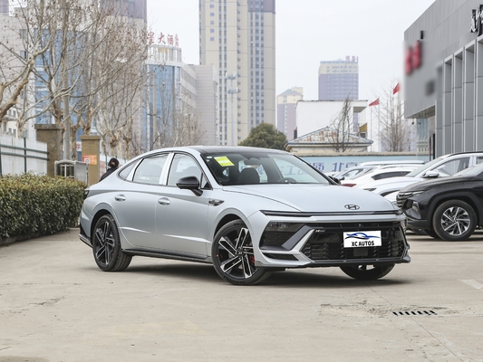 2024 Sonata 2.0T FWD mit automatischem Getriebe, Ledersitzen und R19-Reifen Euro VI-konform