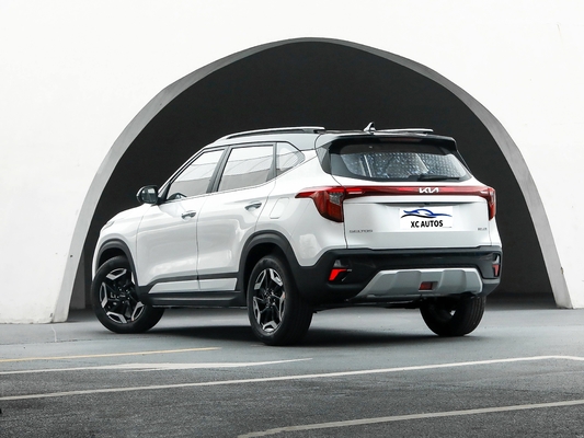 2022 Kia Seltos 2023 5-Sitzer Benzin SUV Seltos Zubehör mit 4385x1800x1650MM Größe