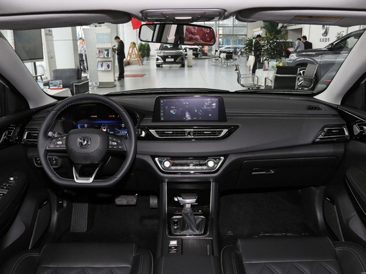 Kompakte 2022 Changan Ruicheng CC 1.4T DCT Limousine mit Macpherson Vorderfahrfederung