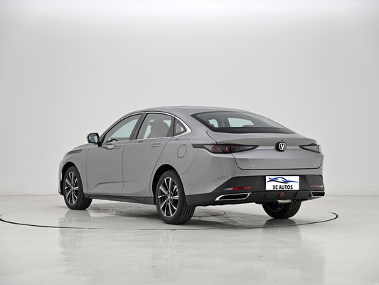 Changan Eado EV460 Yidong Die ultimative Lösung für Benzin-Benzin-Elektrofahrzeuge