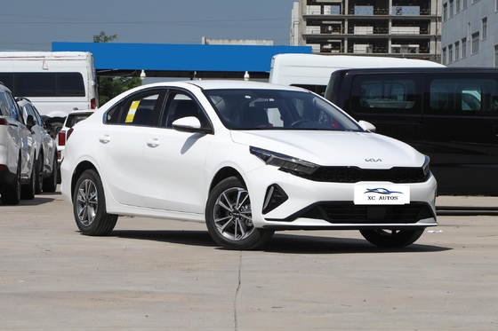 Direktleuchte K3 2024 Kia Fahrzeug mit FWD-Antrieb und maximaler Leistung von 100-150 PS