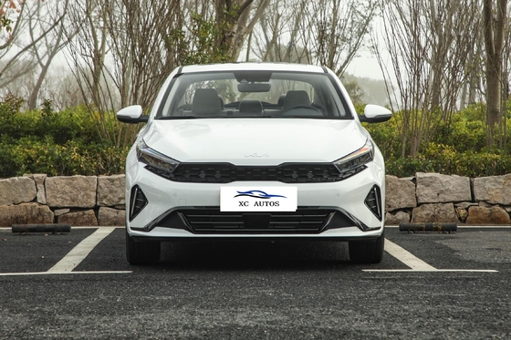 Direktleuchte K3 2024 Kia Fahrzeug mit FWD-Antrieb und maximaler Leistung von 100-150 PS