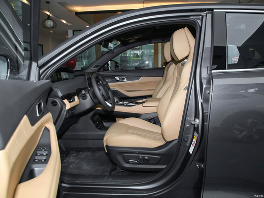 Uni-K Hybrid Changan Uni-K Benzinzubehör ESC-System und elektrische Sitzanpassung