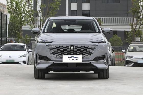 2024 Uni-K Changan Benzin Awd SUV mit 5 Türen 5 Sitzkörperstruktur und ESC