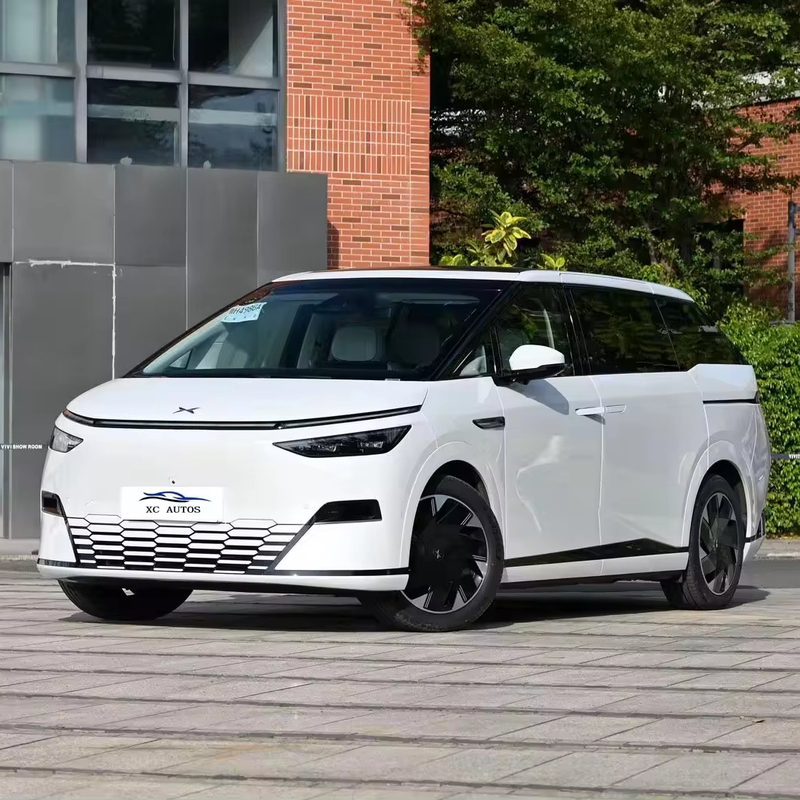 Mehrfunktionslenker 2023 Xpeng X9 Euro VI 4WD 7 Sitzplätze MPV Elektroauto