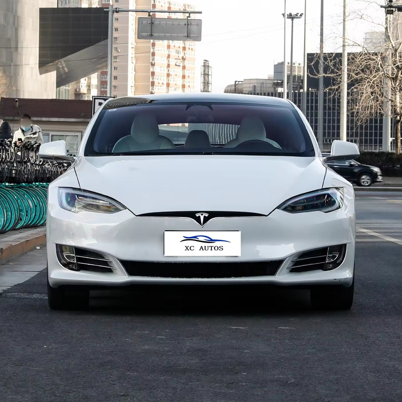 Tesla Modell S und Modell Y 2024 Elektroauto mit elektrischer Sitzanpassung
