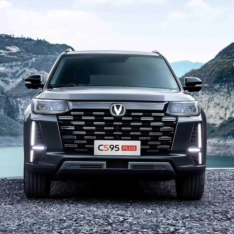 Elektrische Lenkung Changan CS95 Plus 2,0t 7 Sitzplätze Benzin Auto SUV Benzinfahrzeug