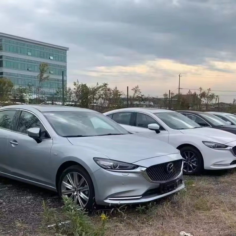 5 Sitzplätze Mazda Atenza Benzinwagen 2WD Limousine mit LED Scheinwerfer und erschwinglich